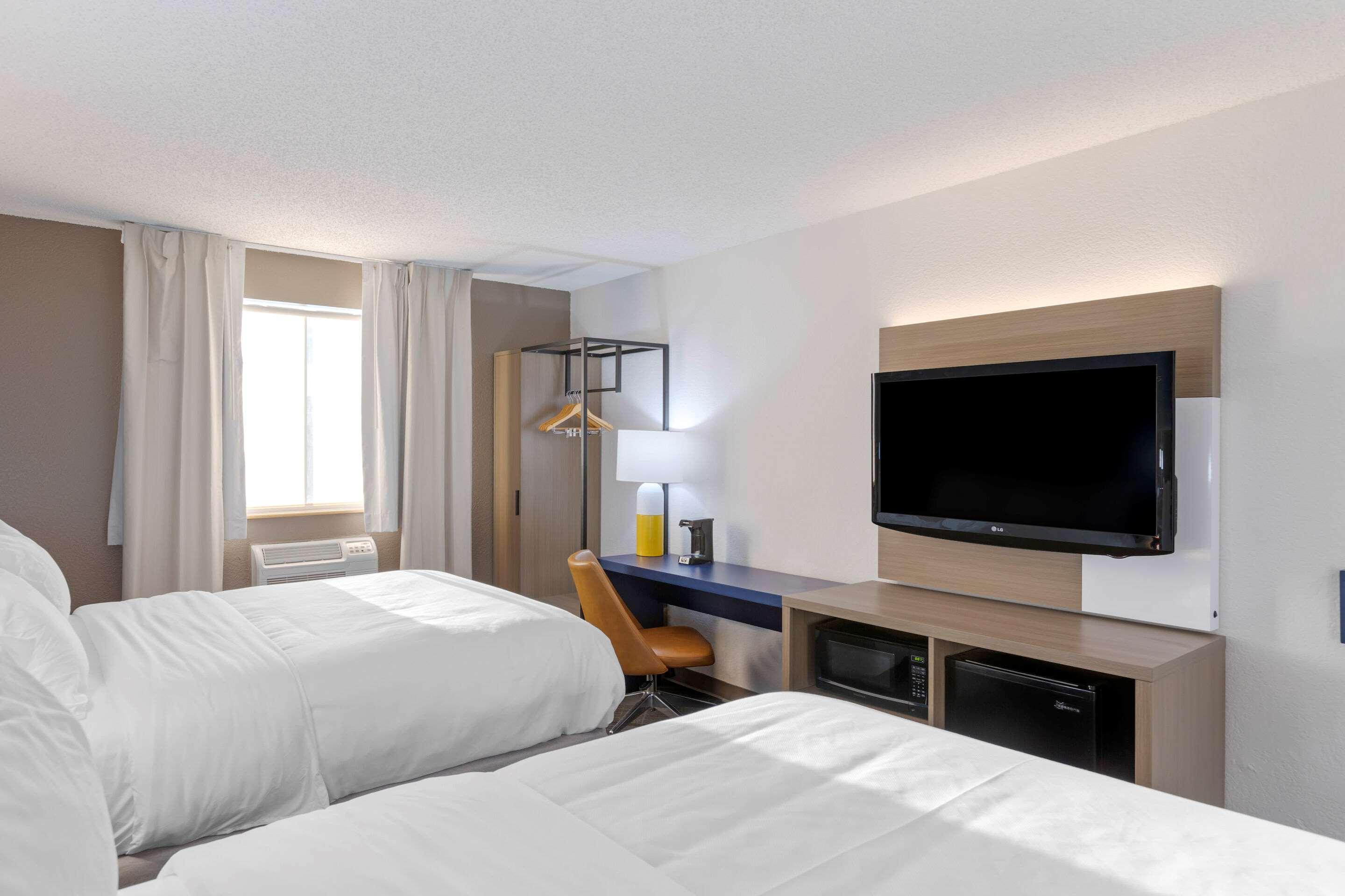 Comfort Inn Detroit - Troy Clawson Esterno foto