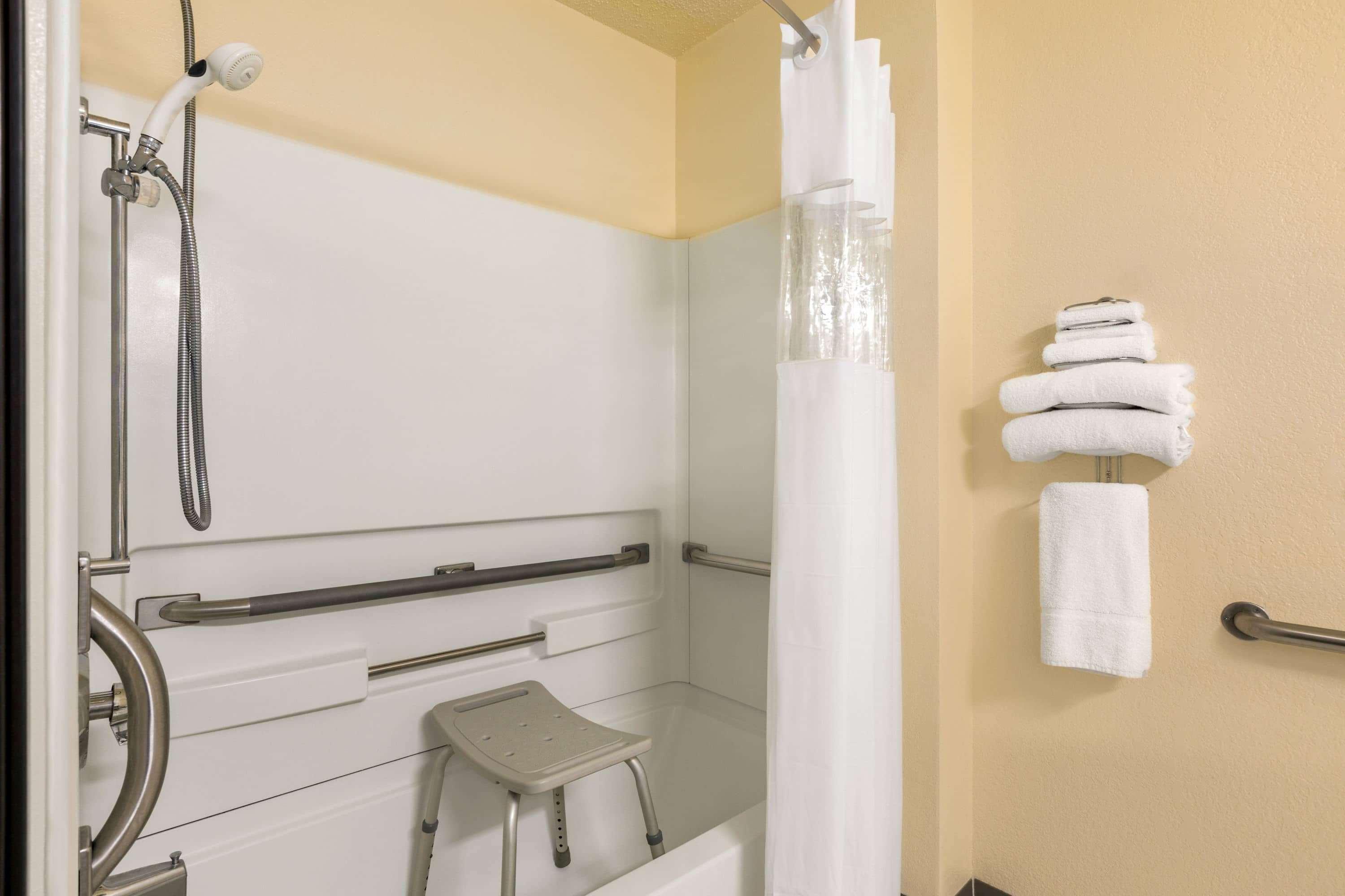Comfort Inn Detroit - Troy Clawson Esterno foto