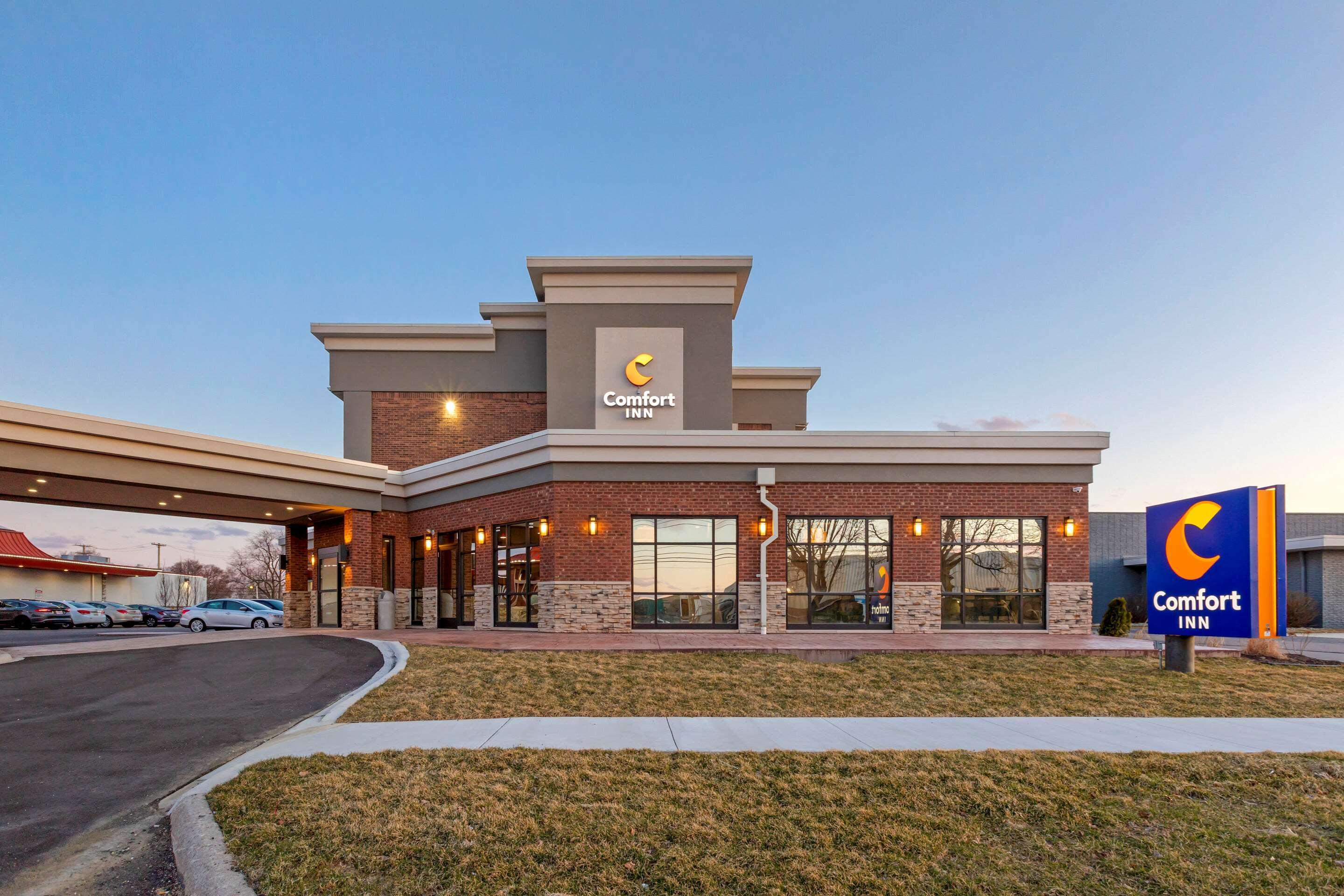 Comfort Inn Detroit - Troy Clawson Esterno foto