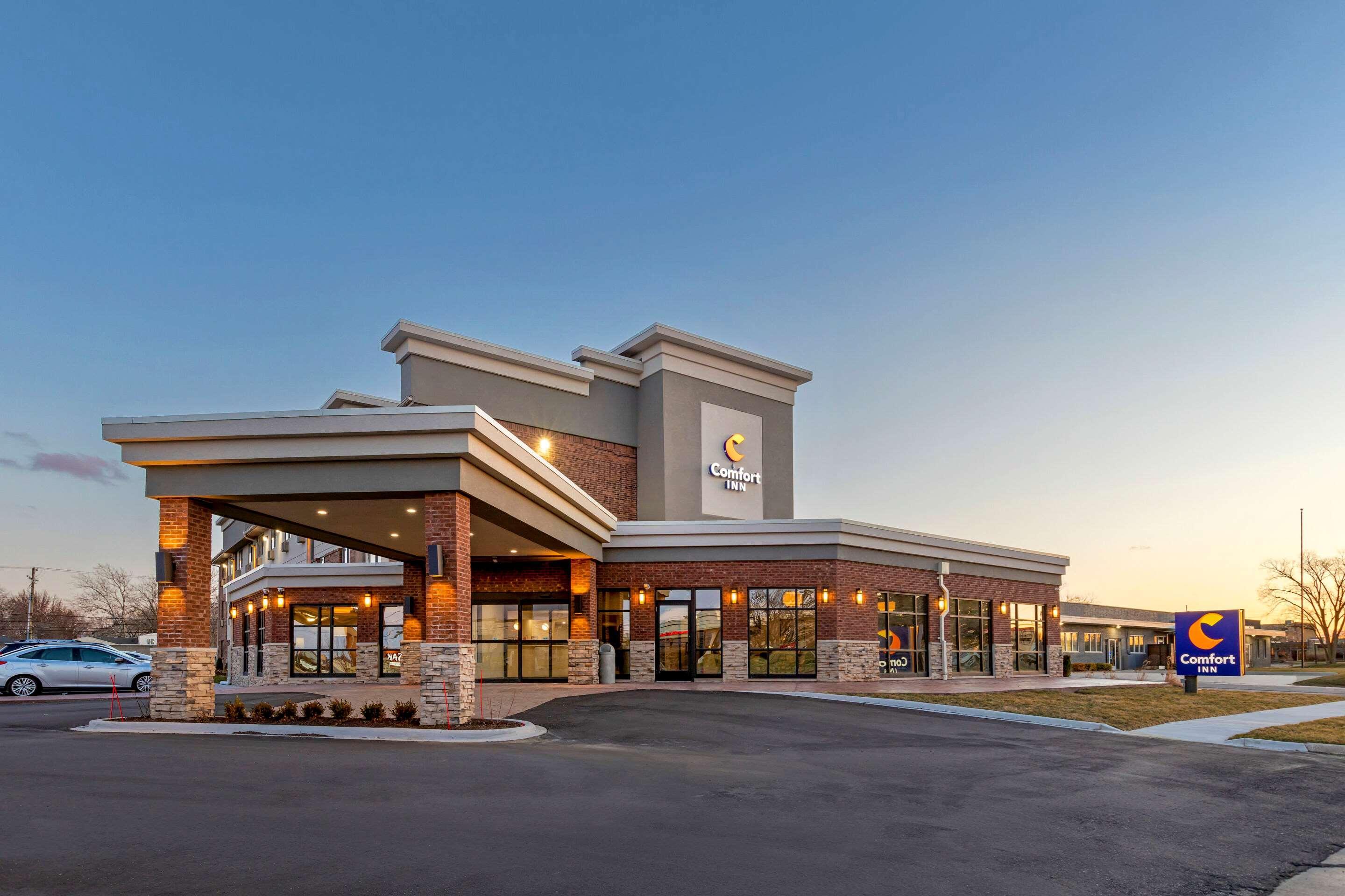 Comfort Inn Detroit - Troy Clawson Esterno foto