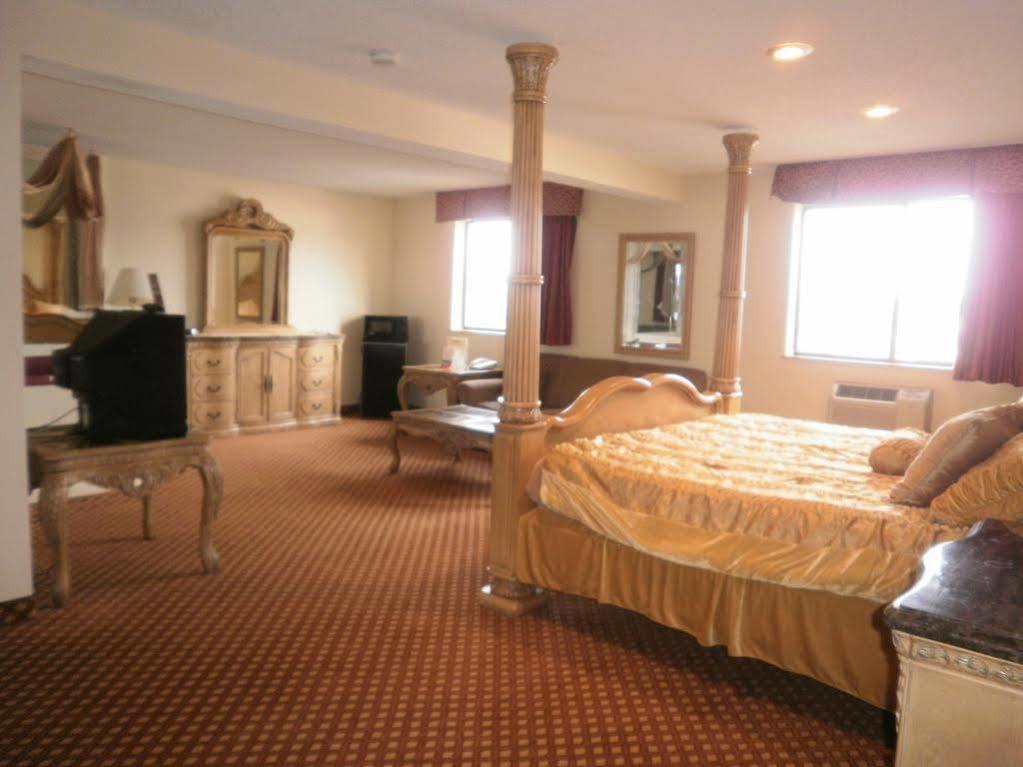 Comfort Inn Detroit - Troy Clawson Esterno foto